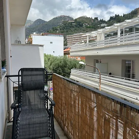 Maison Margot Lägenhet Giardini Naxos