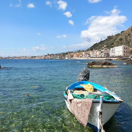 Apartment Maison Margot Taormina Station